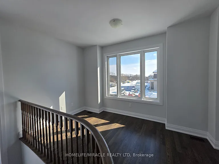 Upper Thames Dr — Photo 11
