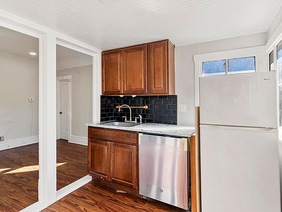 5th image of 817 E Kiowa St APT 3