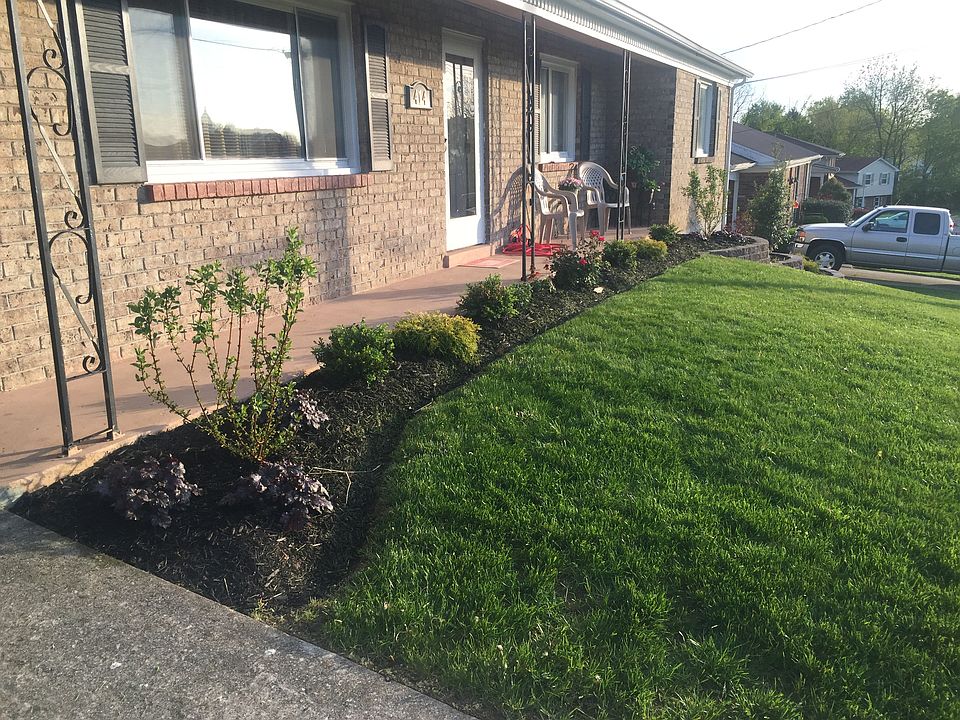 1st image of 414 Wallace Ct