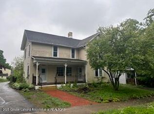 429 E Bridge St, Lyons, MI 48851