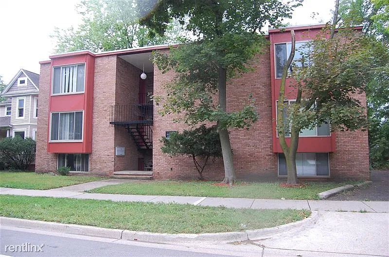 1310 Packard - 6 — Photo 3