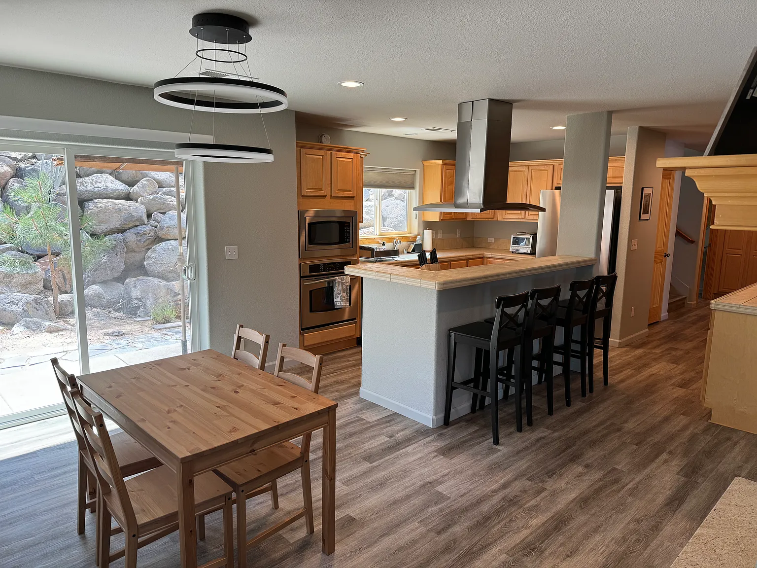 10075 Nicolas Dr — Photo 4