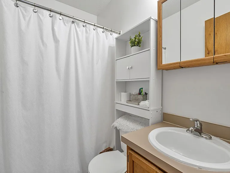 1852 Heartland Dr — Photo 3