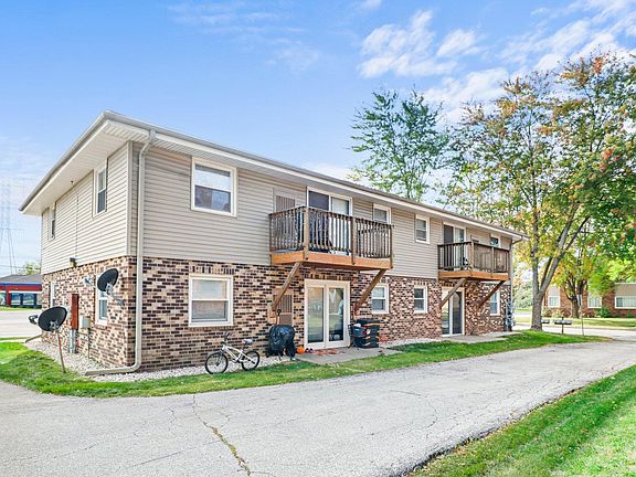 4th image of 1345 Camden Way