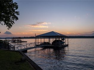 118 Myrtle Rd, Woodstock, GA 30189