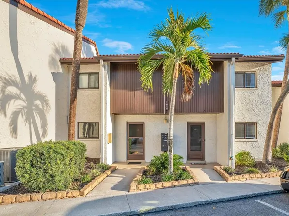 1646 Stickney Point Rd APT 101, Sarasota, FL 34231