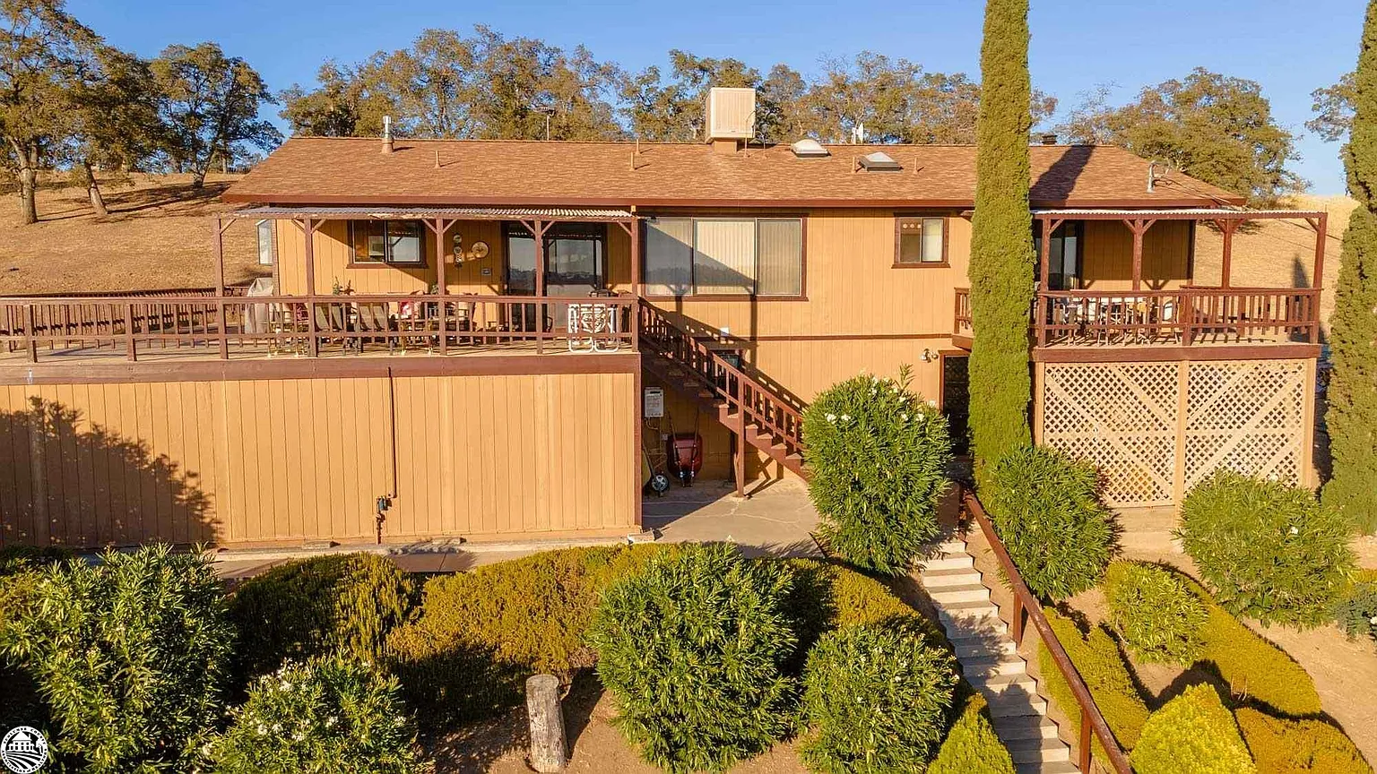 4365 Arbolada Dr photo 1