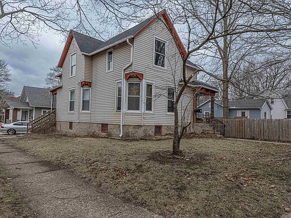 2nd image of 1304 Benton St