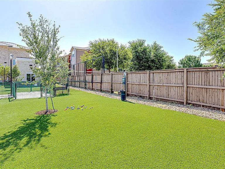 The Quadrangles on Twenty Apartments in Grand Prairie, Texas