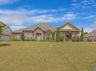 214 Coach Lamp Dr, Madison, AL 35756