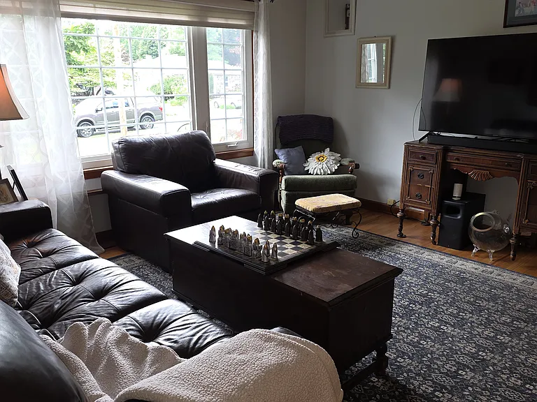 8 Willow Ln — Photo 3