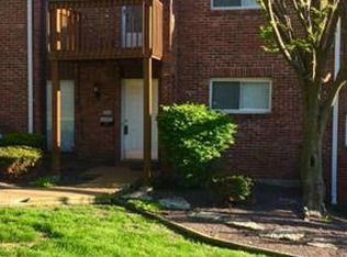 2724 Blackforest Dr, Saint Louis, MO 63129