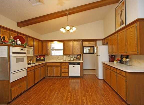 2nd image of 4772 Princess Ln