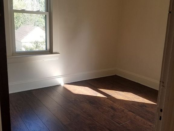 4th image of 2057 W 81st St #2