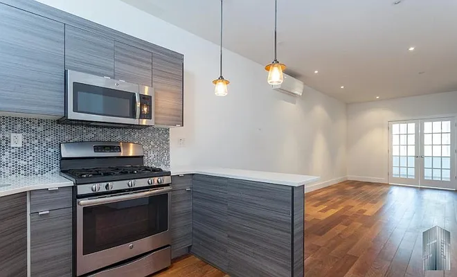 Rented by Skyline Group Real Estate | media 30