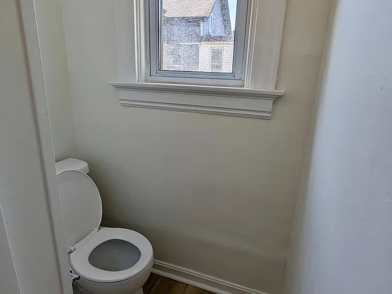 1712 Sherman Ave — Photo 25