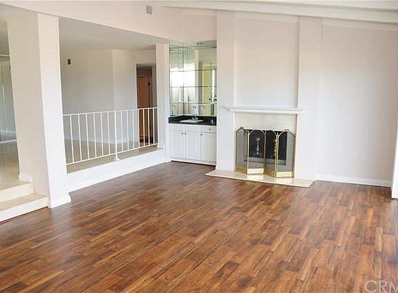 3rd image of 62 Aspen Way