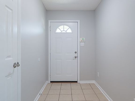 3rd image of 3077 Schroer Dr