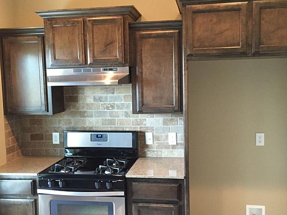 3rd image of 2602 Trailwood Dr