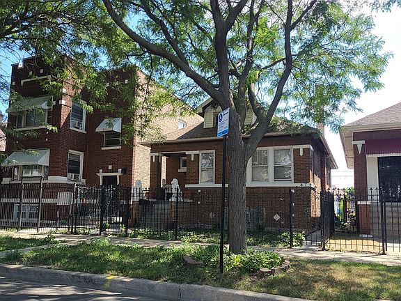 2nd image of 1711 N Lorel Ave