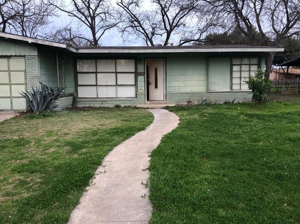 435 Basswood Dr