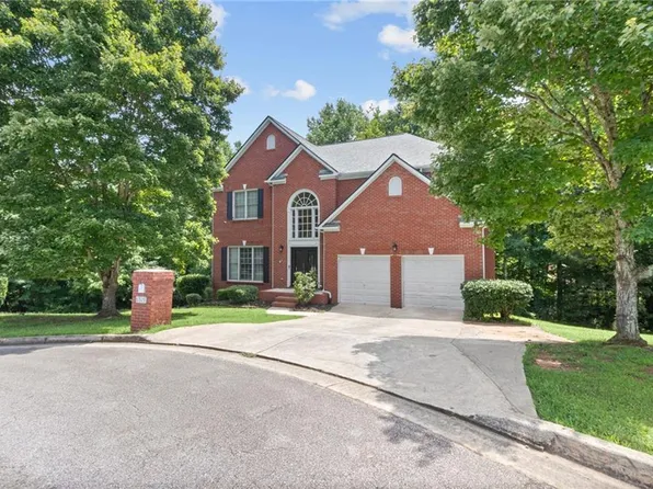 6519 Cheval Ct, Stone Mountain, GA 30087
