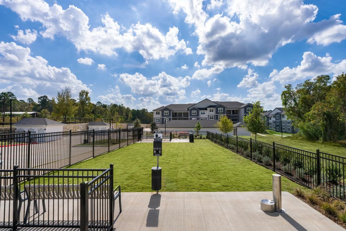 Let your furry friends run free and live their best lives at Beckett West Fork!