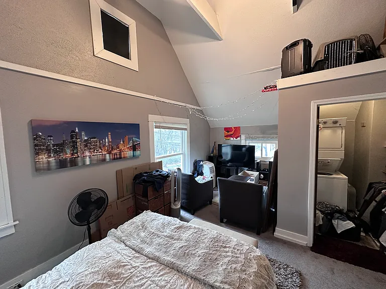 729 College Ave NE #2 — Photo 24