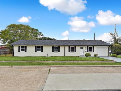 6940 Berkley Dr, New Orleans, LA, 70131