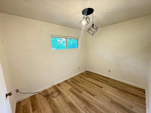 2nd image of 1132 Pierce Ave #2