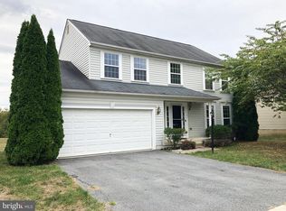 17541 Shale Dr, Hagerstown, MD 21740