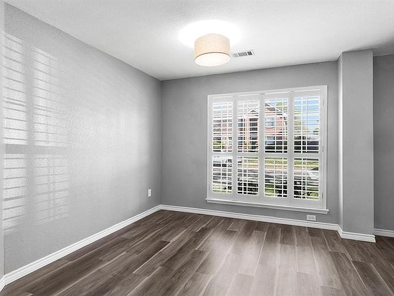 5th image of 4680 Parnell Ln