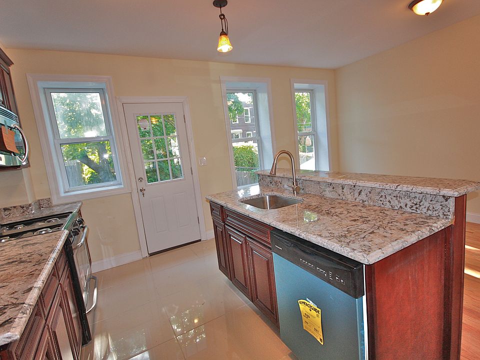 Owner's Gourmet Kitchen