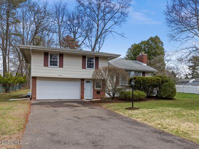 55 Montrose Drive, Delmar, NY, 12054