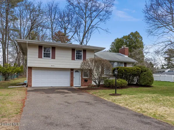 55 Montrose Drive, Delmar, NY 12054