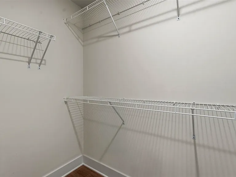 498 Tundra Ave — Photo 16