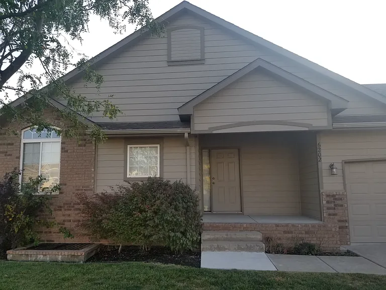 6232 E Oxford St — Photo 1