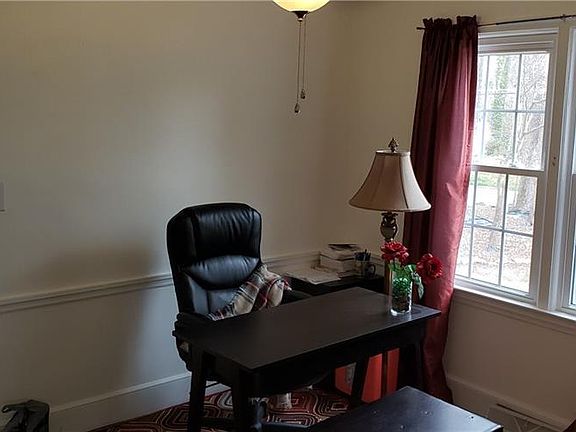 5th image of 2603 Stratford Dr