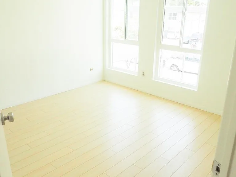 4865 Saratoga Ave — Photo 17