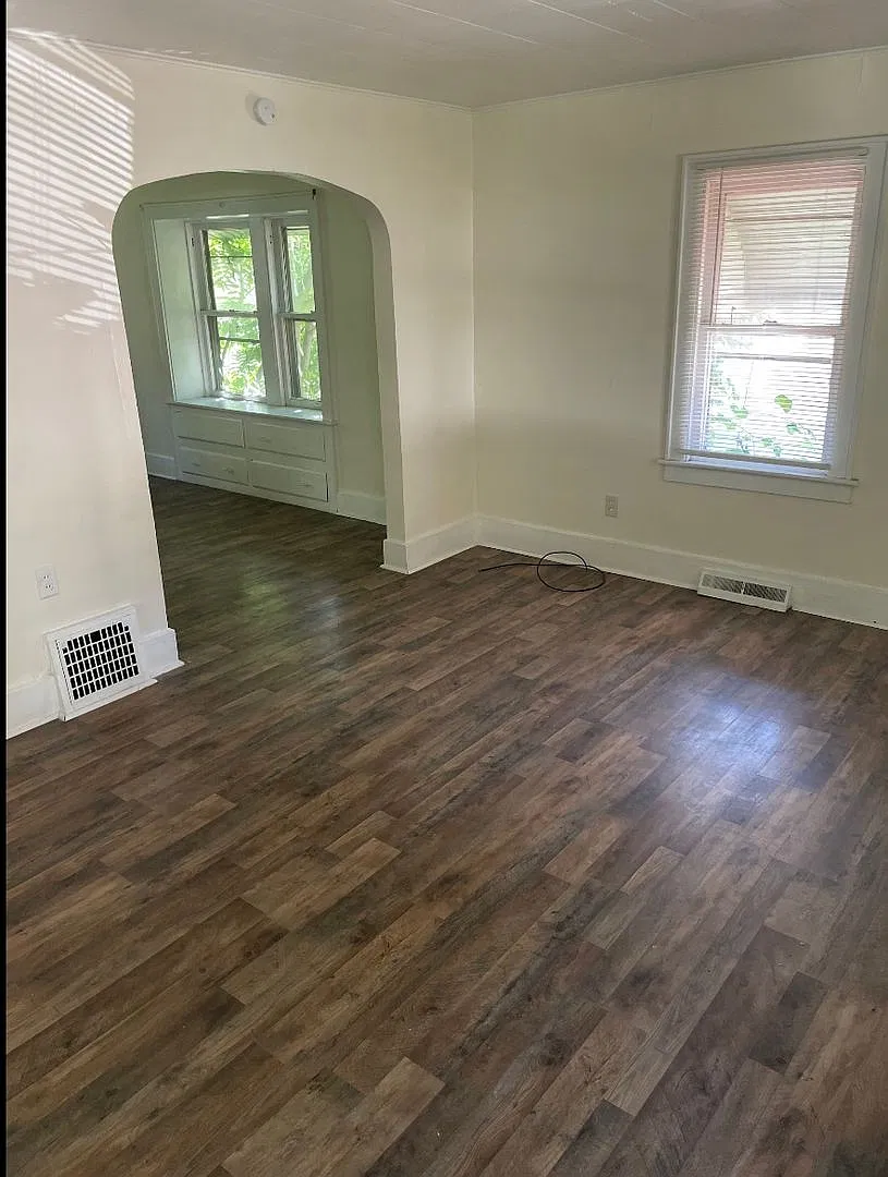 2-Bedroom, 1-Bathroom Single Family Home for Rent in Akron, Ohio — Photo 4