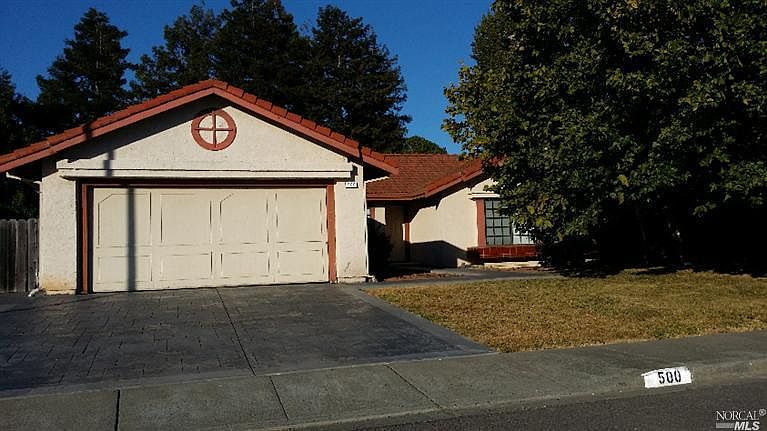 1st image of 500 Chaucer Ln