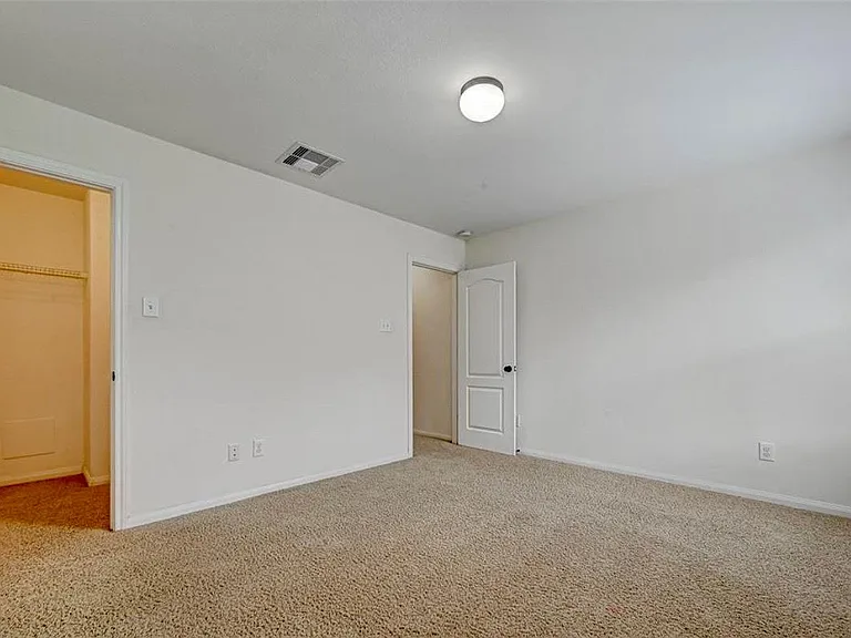 11 Sagamore Ridge Pl — Photo 21