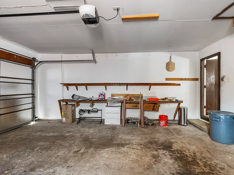 5916 Wolf Creek Pl — Photo 26