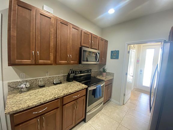 4th image of 3964 Poinciana Lane