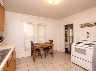 803 W 20th St APT 2, Cedar Falls, IA 50613