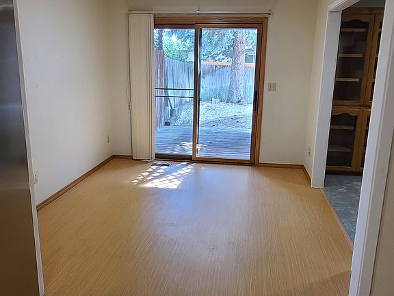 3rd image of 9703 W Edna St