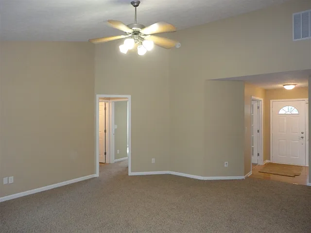8956 Mallard Green Dr — Photo 6