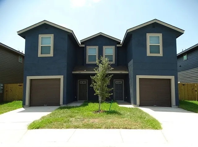 7010 Lakeview Dr #101 — Photo 2