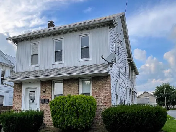 25 W Penn Ave, Cleona, PA 17042
