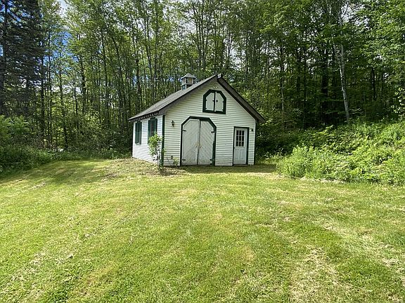 5th image of 439 Pequawket Trl